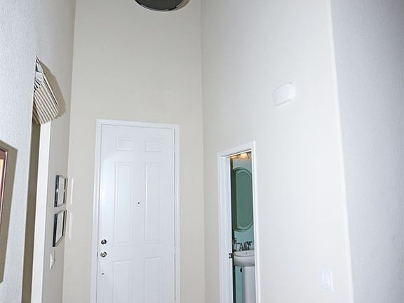 2nd image of 3429 Arborview Dr