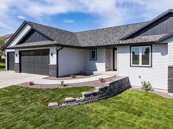 383 Eastridge Cir, Reedsburg, WI 53959