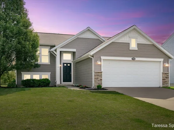 7056 Koper Cir, Zeeland, MI 49464