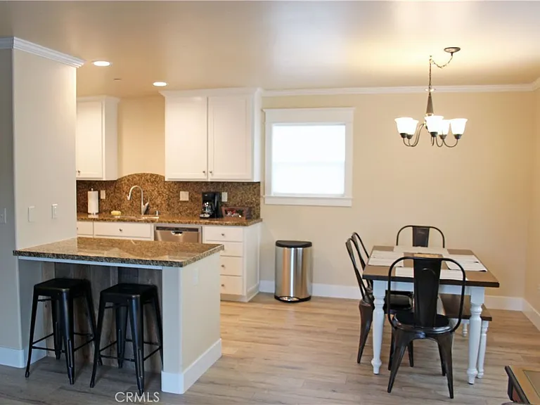 1413 Pine St #201 — Photo 6