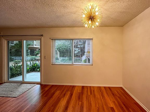 5th image of 445 E Magnolia Blvd #107