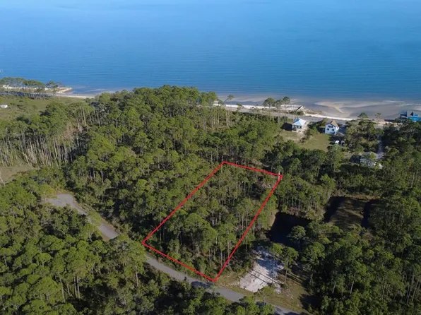 147 Bay Magnolia Ln, Carrabelle, FL 32322