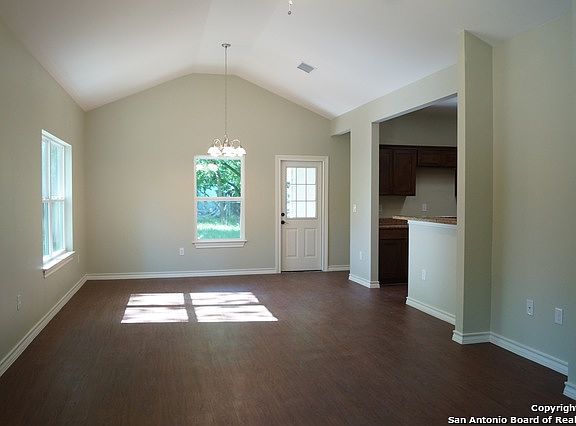 4th image of 5478 Magnes St
