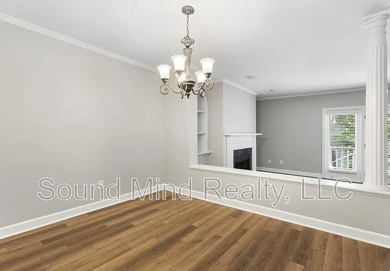 112 Lomond Ln — Photo 9