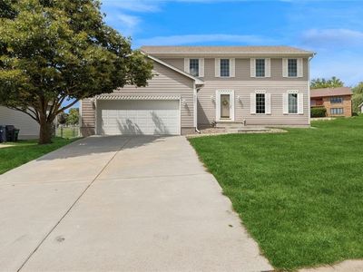 8001 Sheridan Dr, Urbandale, IA, 50322