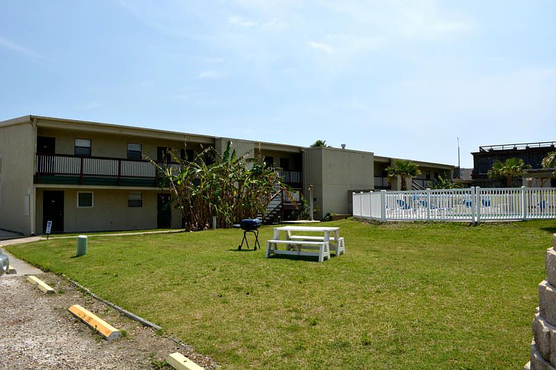 1st image of 810 Banyan Beach Dr #124