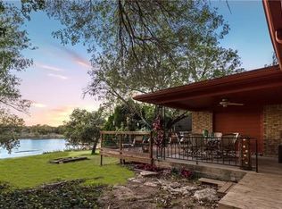 4756 River Oaks Dr, Kingsland, TX 78639