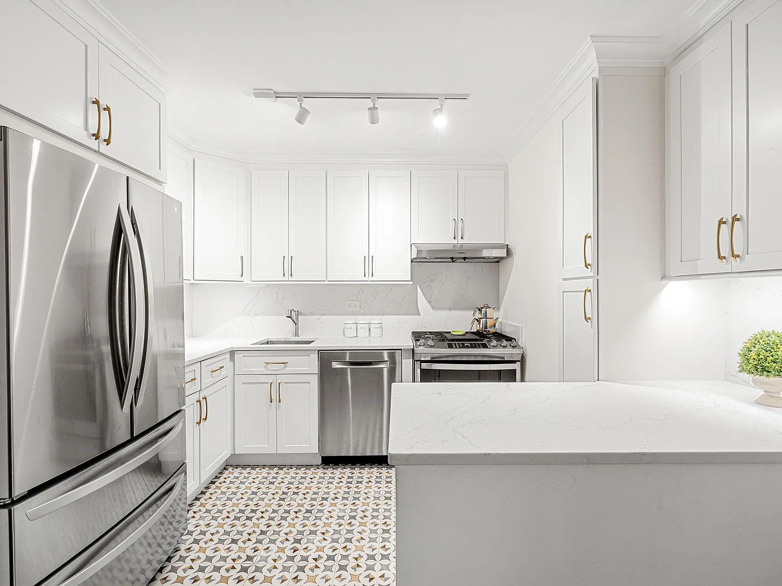 510 East 80th Street — Photo 4