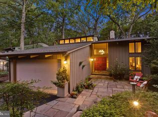 10913 Thanlet Ln, Reston, VA 20190