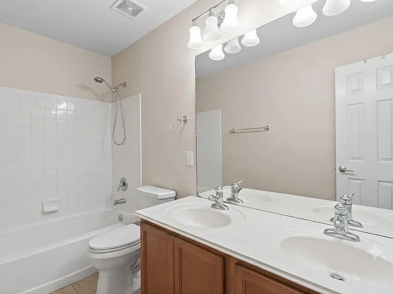 2712 Woodspring Acres Dr — Photo 33