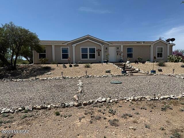 1st image of 3530 E Andrada Rd