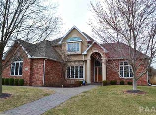 5220 W Briarstone Dr, Peoria, IL