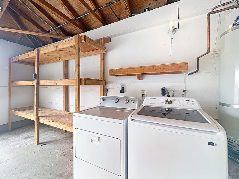 266 Oleander Dr — Photo 18