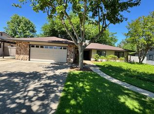356 Rivella Vista Dr, Redding, CA 96001