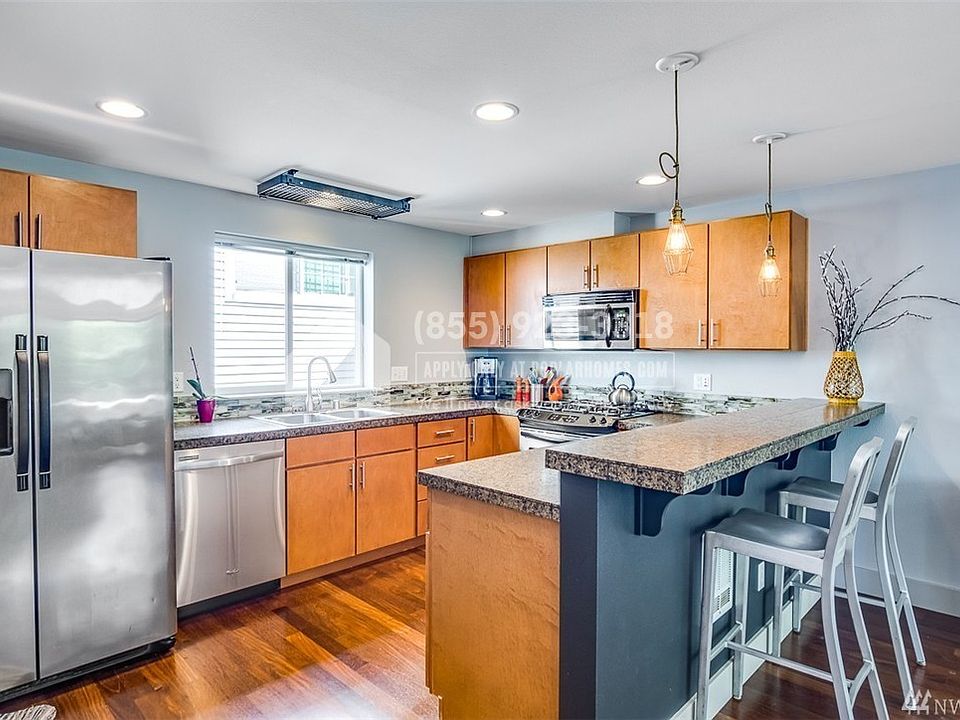 1st image of 13550 Erickson Pl NE #50
