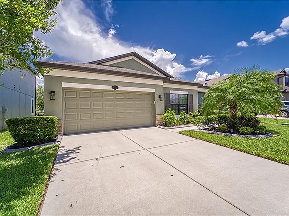 3rd image of 11711 Albatross Ln