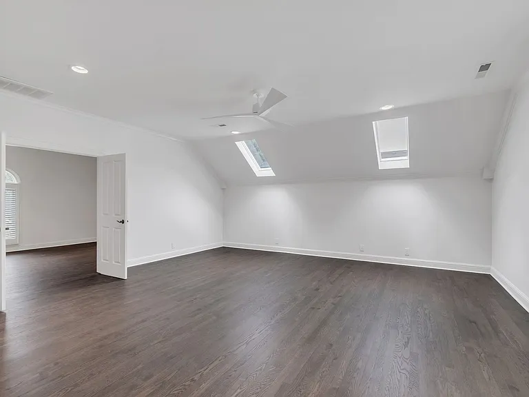 37 Erwin Ct — Photo 14