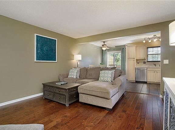 4th image of 3549 NE Austin Dr