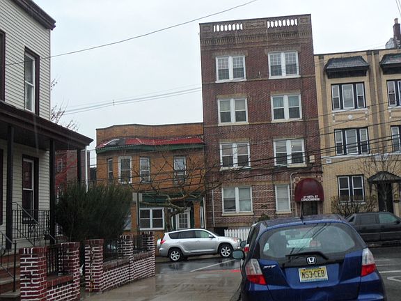 4th image of 21 66th St APT 2