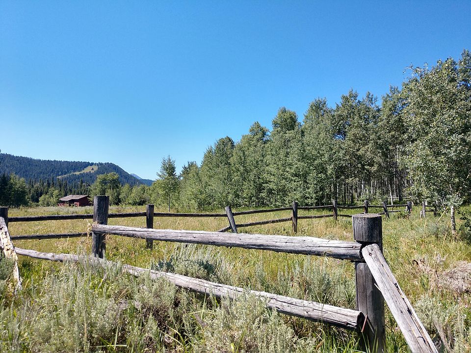 1st image of 21820 Buffalo Valley Rd