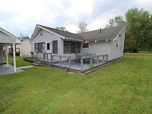 4th image of 35845 Maple Dr