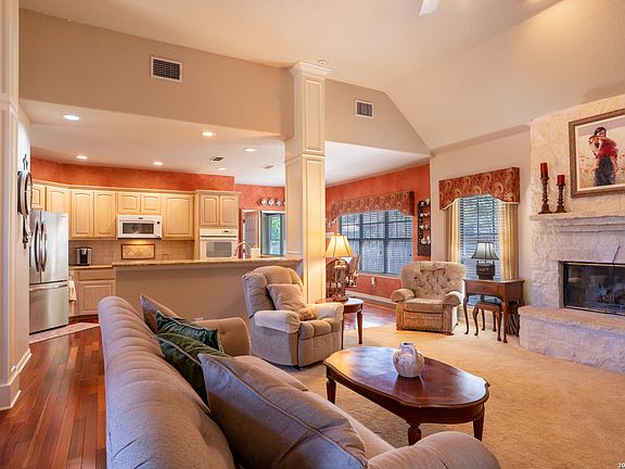 4th image of 115 Stonegate