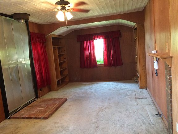 den, firewall for stove, 