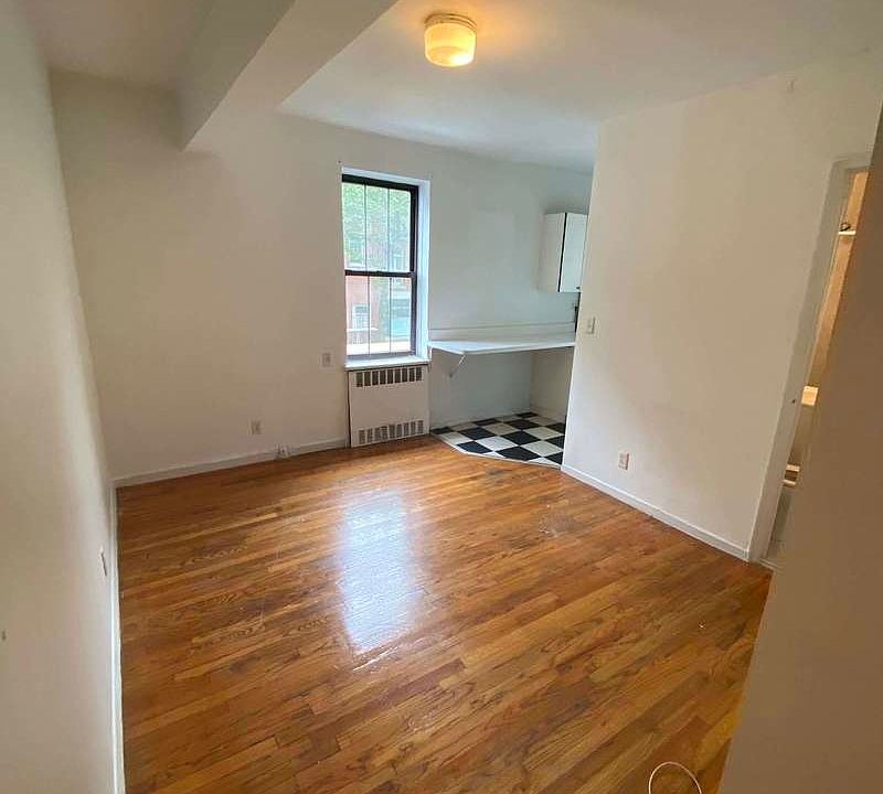 1st image of 125 Christopher St APT 2G
