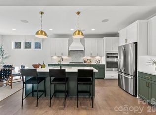 202 Goorawing Ln, Mooresville, NC 28115