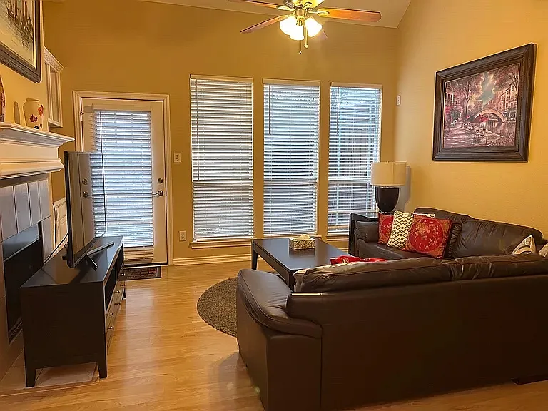 8432 Pipe Stone Dr — Photo 5