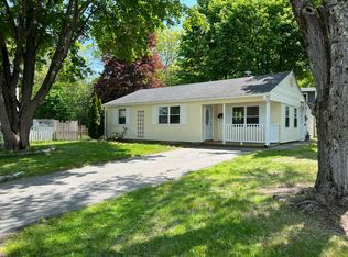 27 Douglass Way, Exeter, NH 03833