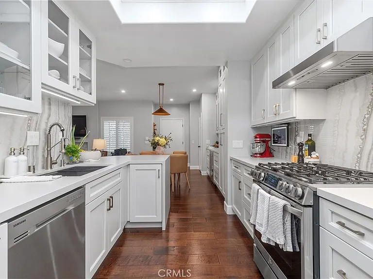 66 Baycrest Ct — Photo 22