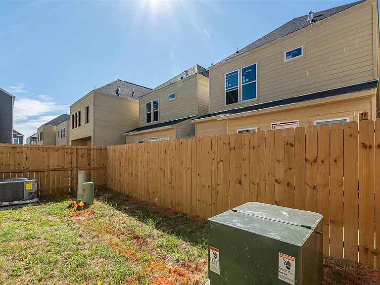 8423 Berry Brush Ln — Photo 30