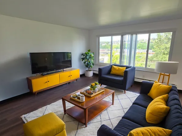 2515 14th Ave W APT 37, Seattle, WA 98119