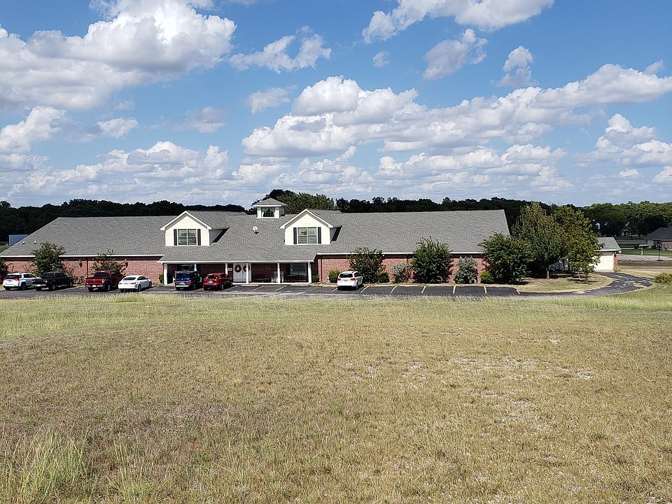 1st image of 101 Park Place Cir