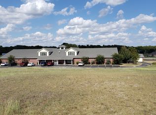 101 Park Place Cir, Cresson, TX 76035
