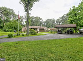 210 Pinewood Dr, Pasadena, MD 21122