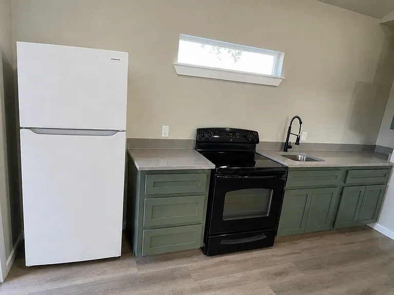 4207 County Road 305b #B — Photo 2