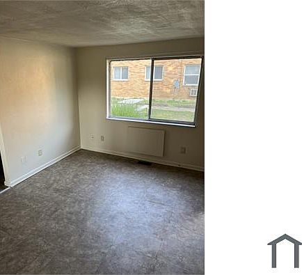 3rd image of 1430 N James H McGee Blvd #2