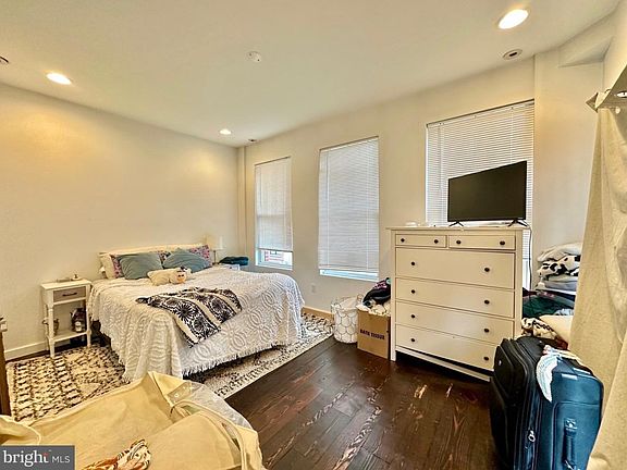 3rd image of 263 N 3rd St #1A