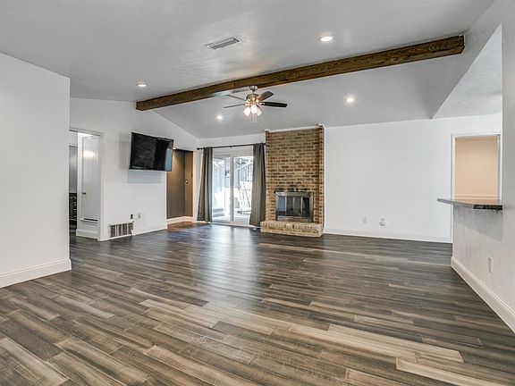 3rd image of 5214 Barcelona Dr