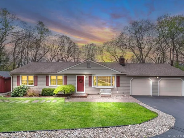 7 Patricia Lane, Newtown, CT 06470