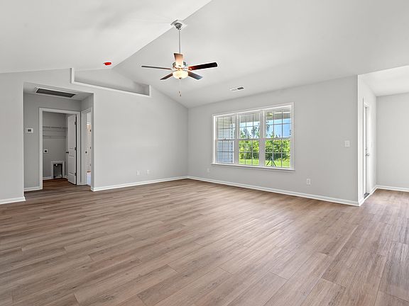 3rd image of 117 Toanki Ln