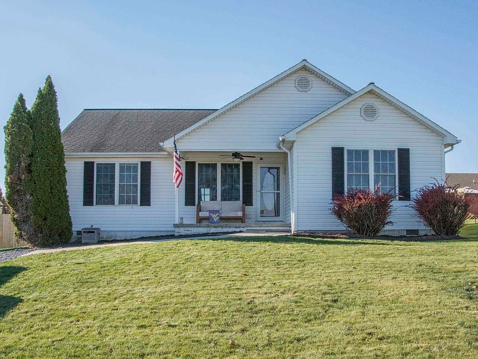 1st image of 105 Lofton Dr