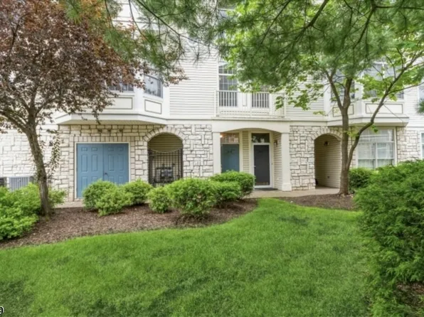 317 Kensington Ln, Livingston Twp., NJ 07039