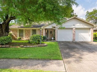 16303 Autumn Wind Dr, Houston, TX 77090