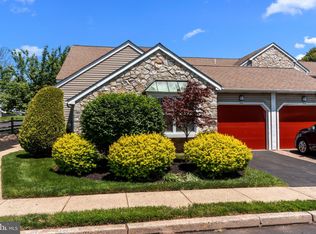 907 Potters Pl, Holland, PA 18966
