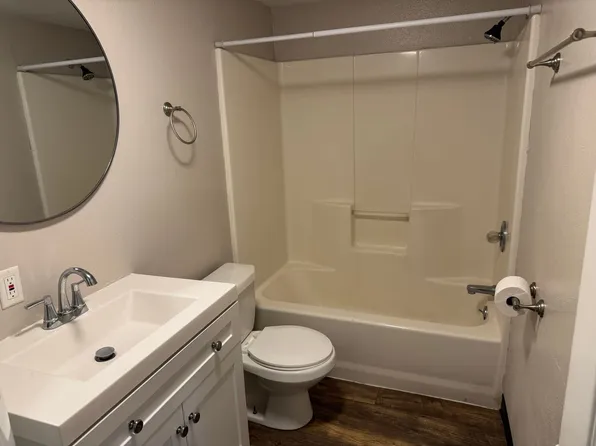 49 E Main St, 49 E Main St APT 7, Saint Anthony, ID 83445