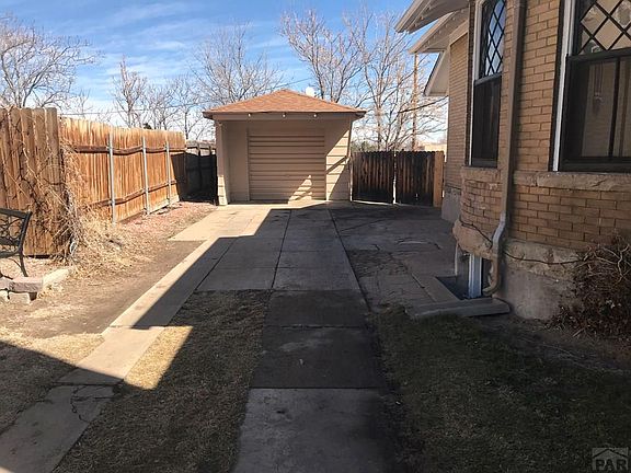 4th image of 318 E Orman Ave