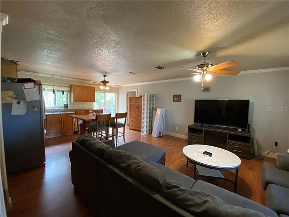 3rd image of 11105 Broadwood Dr N